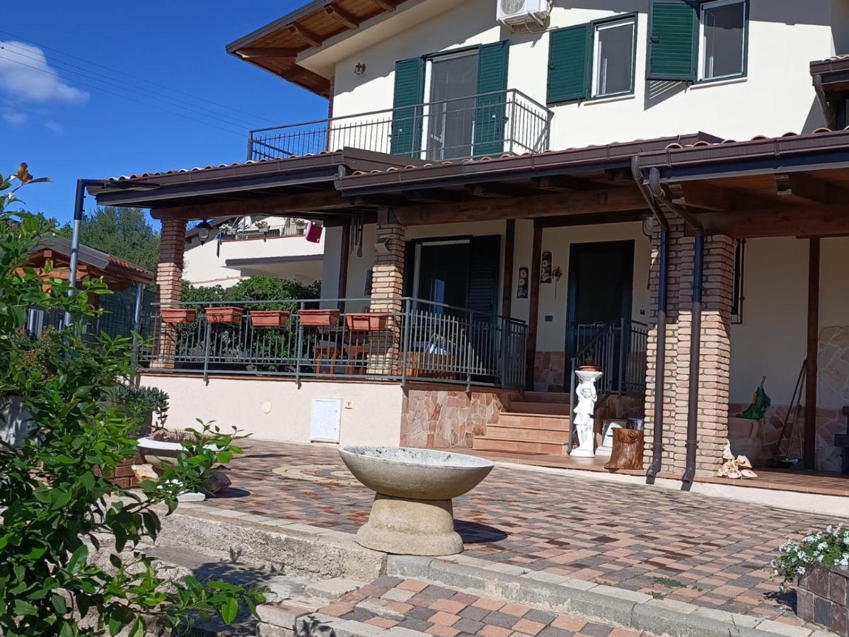 La Taverna Di Angela Amendolara Εξωτερικό φωτογραφία