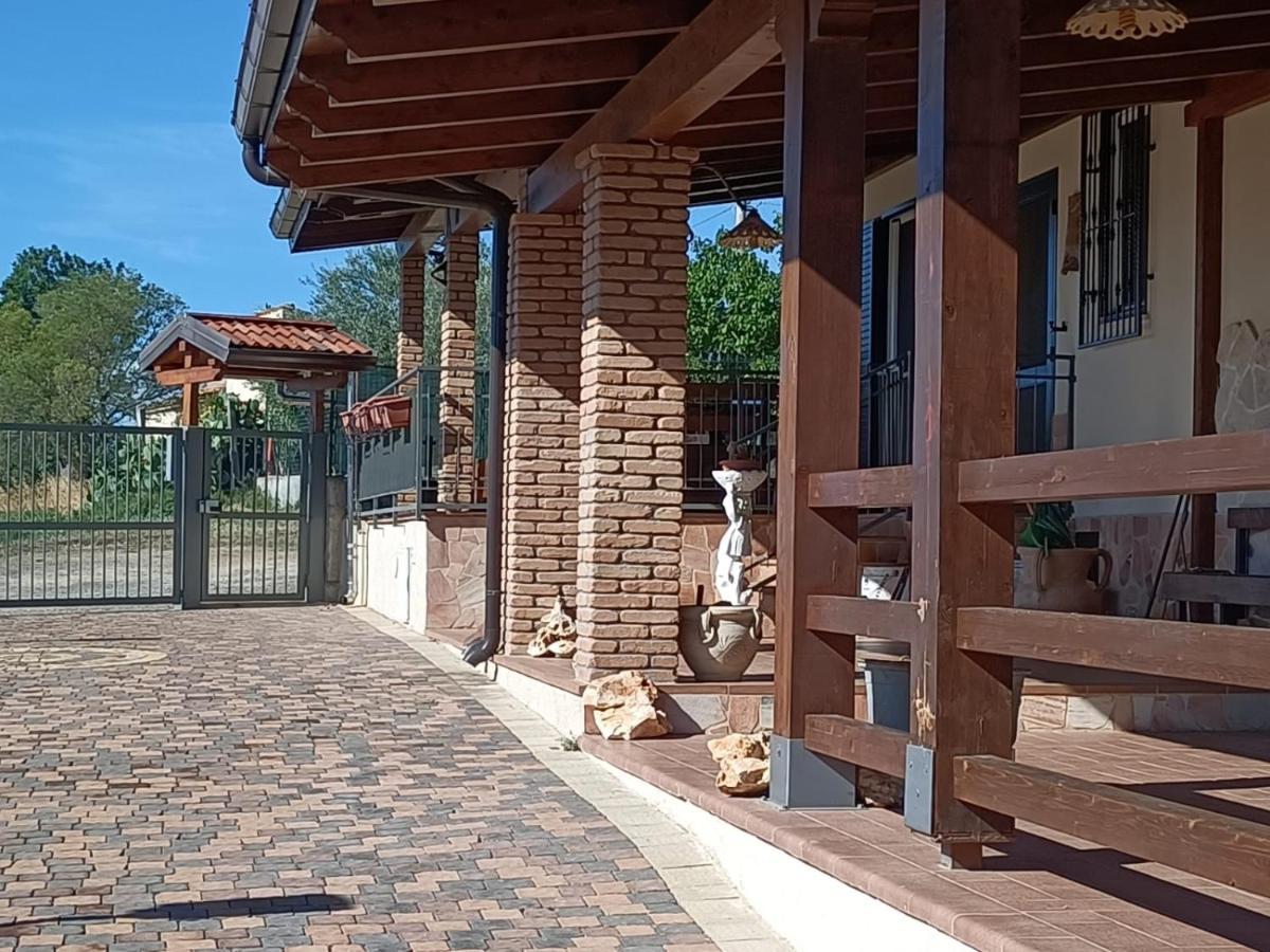 La Taverna Di Angela Amendolara Εξωτερικό φωτογραφία
